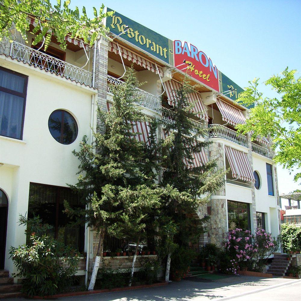 Hotel Baron Tirana Exterior photo